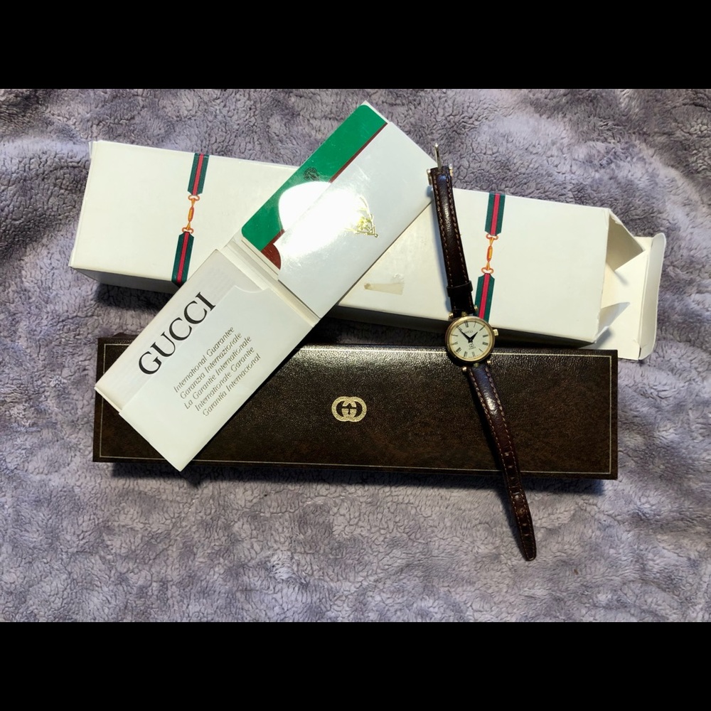 Vintage Gucci watch circa 1988 - Picture 5 of 10